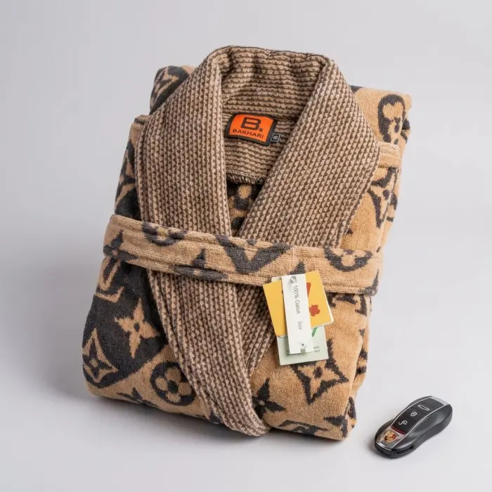 عکس-  حوله تن پوش نخ پنبه طرح لویس ویتون louis vuitton - شتری