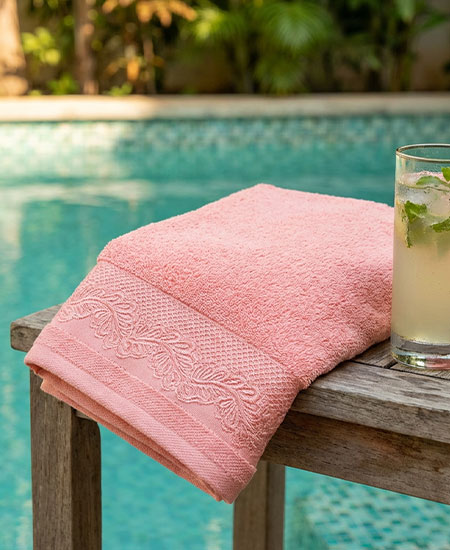 حوله استخری بهباف آذر - رنگ گلبهی روشن 